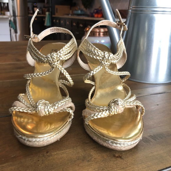 Michael Kors gold strappy wedge 5.5 - Picture 4 of 8